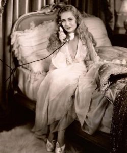 Leslie Bogart: Shocking Facts About the Actress Revealed