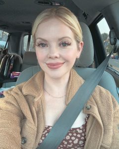 Dreama Walker: Shocking Details About the Actress Life