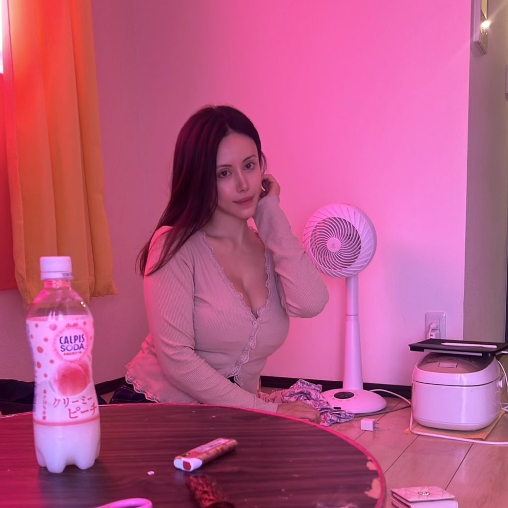 Reiran Akame: Shocking Rise as an Actress and Model